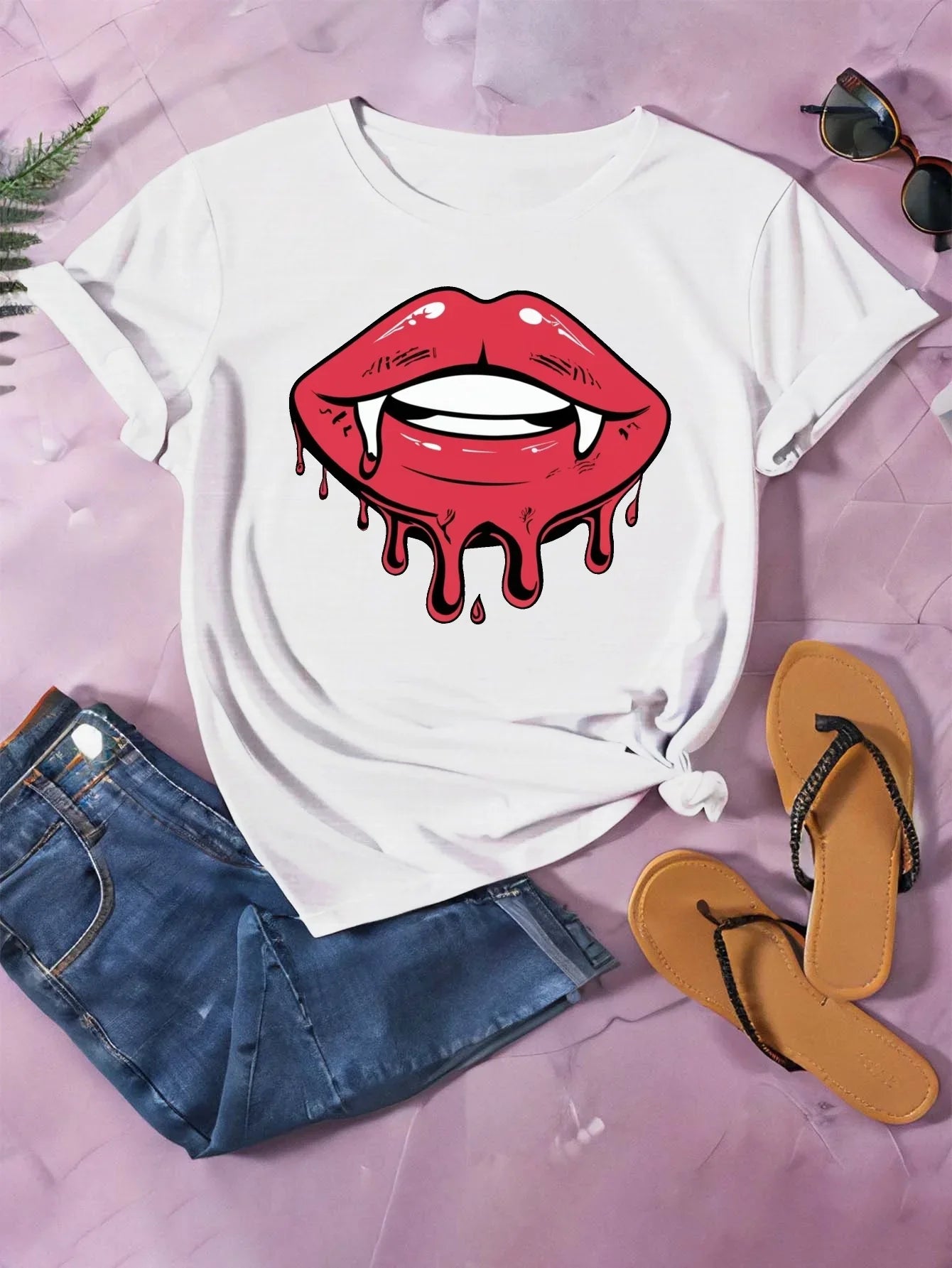 Women Dripping Vampire Lips Print T-shirt